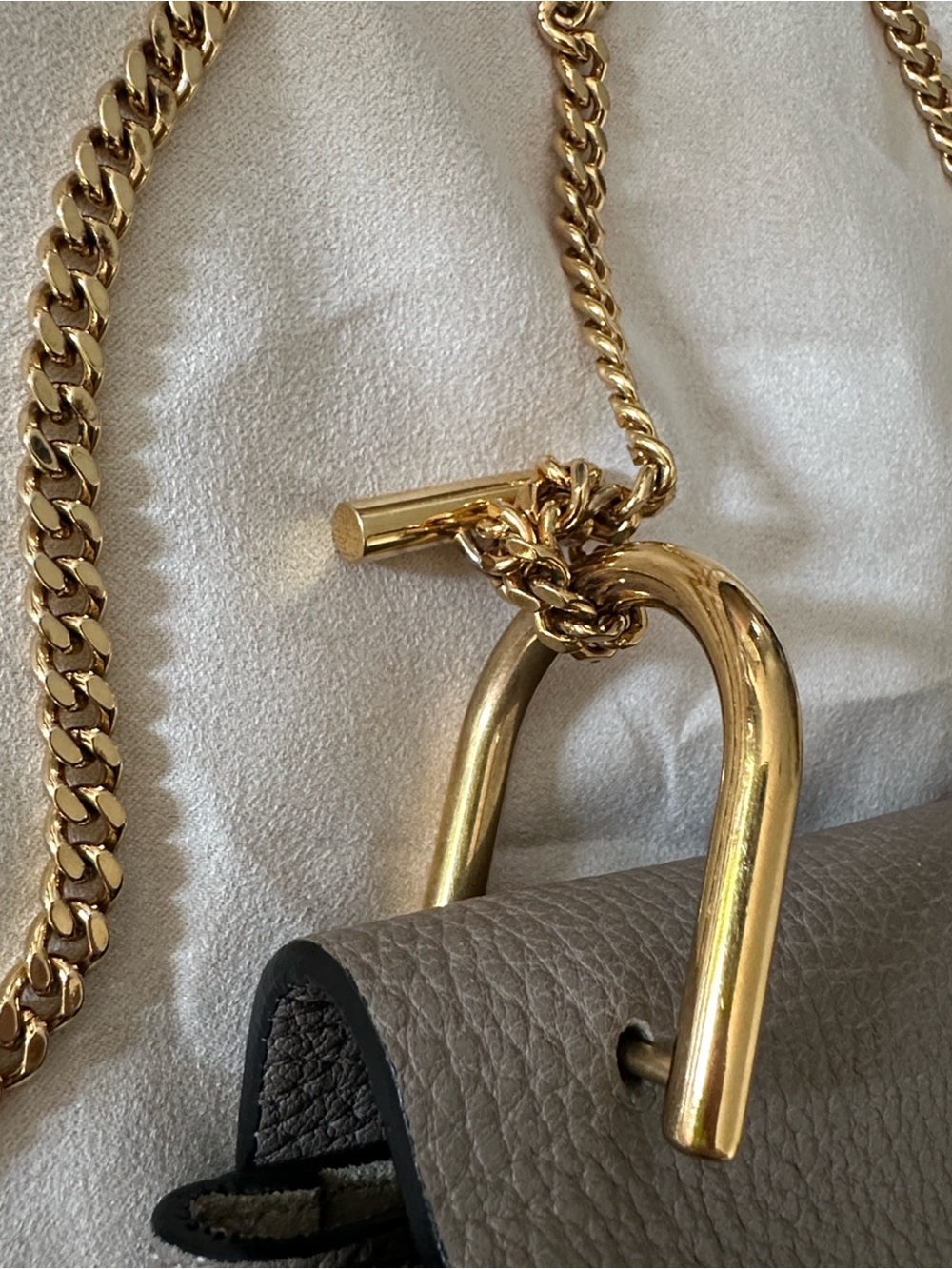 Chloe Grained Lambskin Drew Shoulder Bag Motty Grey Gold chain and pin w/ CoA - Picture 8 of 13